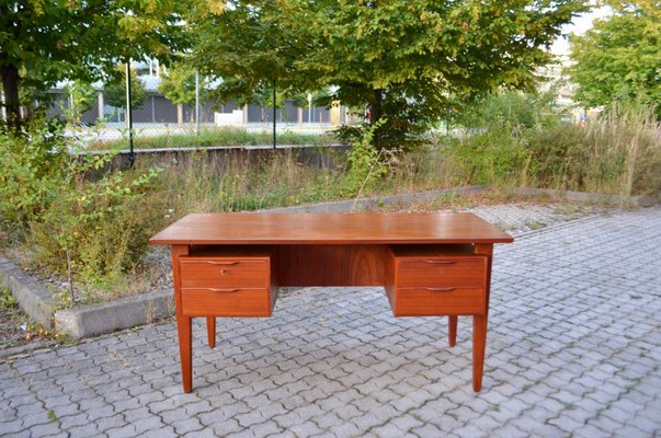 Danish Modern Desk in Teak by Henning Jorgensen for Fredericia Mobelfabrik, 1960-UF-1371037