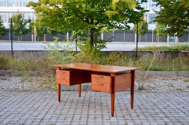 Danish Modern Desk in Teak by Henning Jorgensen for Fredericia Mobelfabrik, 1960-UF-1371037