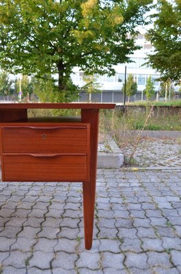 Danish Modern Desk in Teak by Henning Jorgensen for Fredericia Mobelfabrik, 1960-UF-1371037