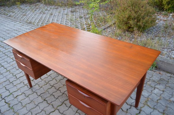 Danish Modern Desk in Teak by Henning Jorgensen for Fredericia Mobelfabrik, 1960-UF-1371037