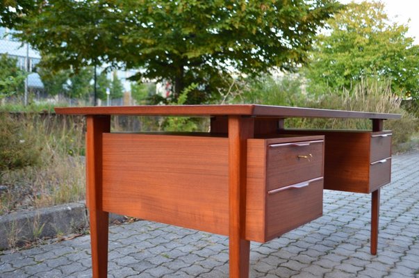 Danish Modern Desk in Teak by Henning Jorgensen for Fredericia Mobelfabrik, 1960-UF-1371037