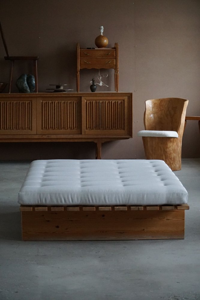 Danish Modern Pine Daybed from Nyt i Bo, 1970s