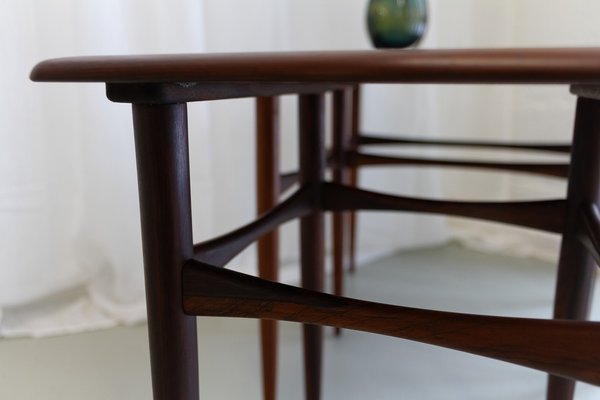 Danish Modern Rosewood Nesting Tables, 1960s, Set of 3-WIX-1776369