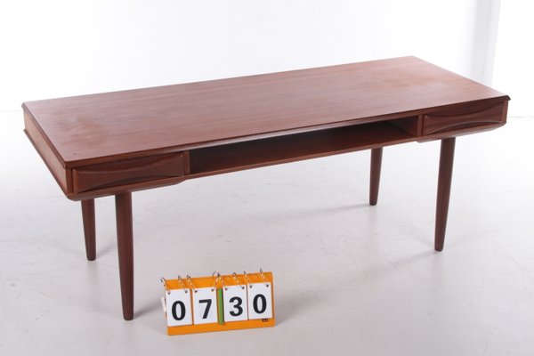 Danish Modernist Teak Coffee Table from Dyrlund, 1960s-EZZ-984438