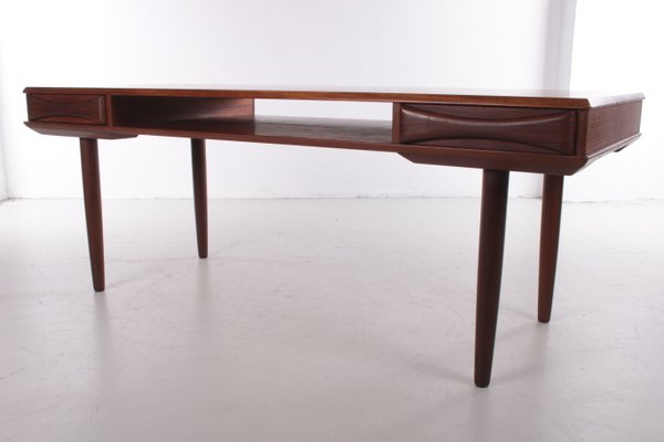 Danish Modernist Teak Coffee Table from Dyrlund, 1960s-EZZ-984438