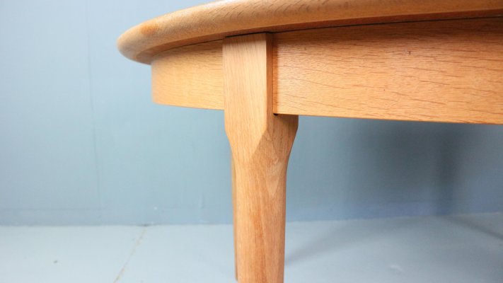 Danish Oak Round Extendable Dining Table from Rosengaarden, 1960s-DT-2026237