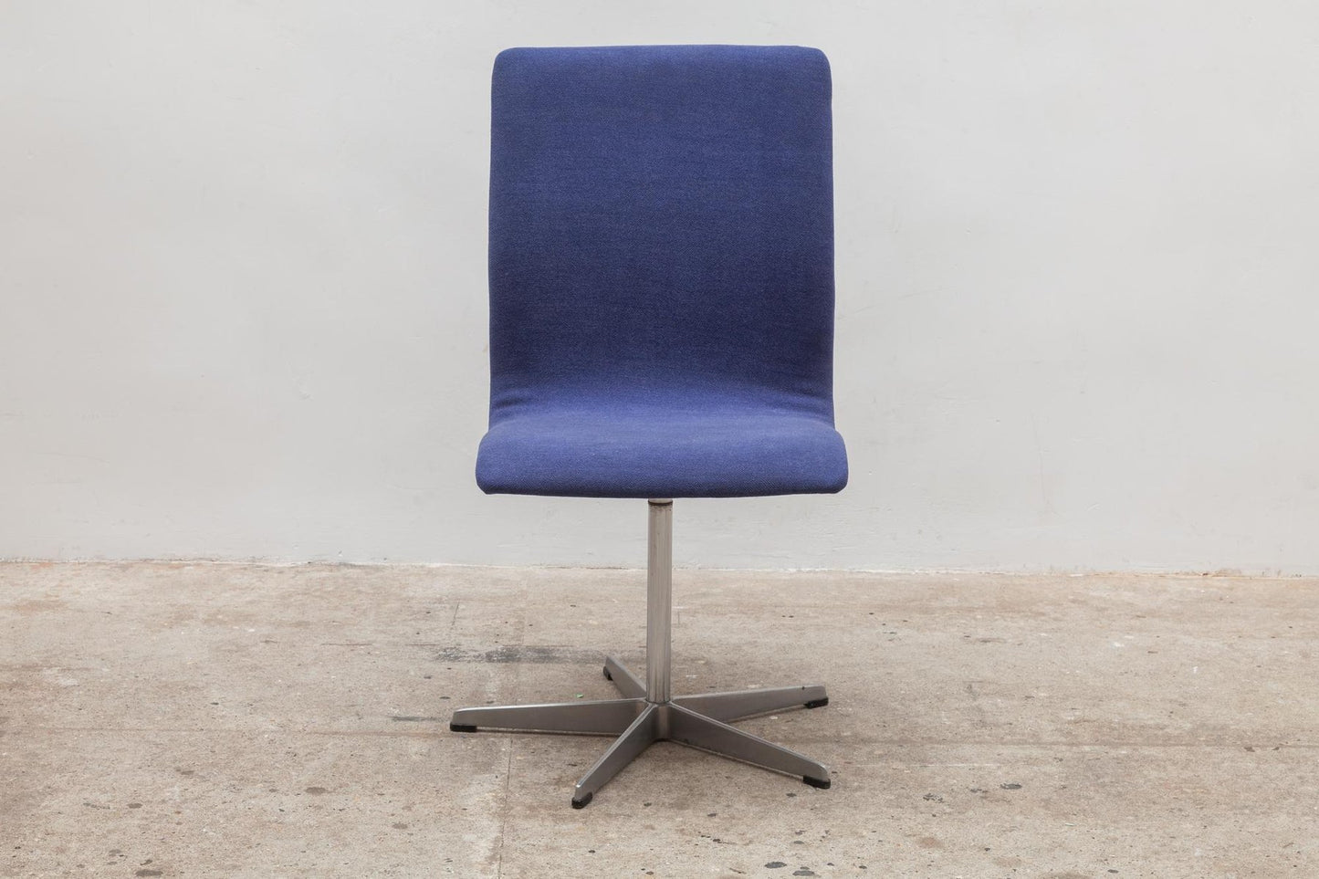 Danish Oxford Desk Chair by Arne Jacobsen for Fritz Hansen, 1963-KL-695801