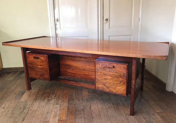 Danish Rosewood Presidential Executive Desk with Floating Top from Sigurd Hansen, 1960s-WZZ-614163