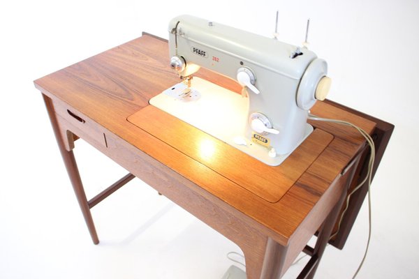 Danish Sewing Table in Teak, 1960s-TZ-1281327