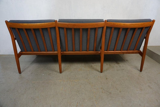 Danish Sofa by Svend Age Eriksen for Glostrup