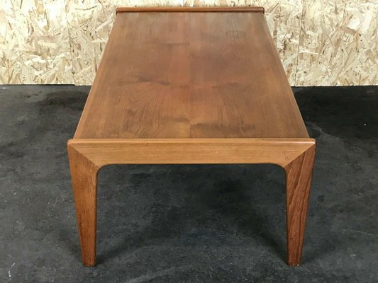 Danish Teak Coffee Table by Arne Wahl Iversen-EJL-1073334