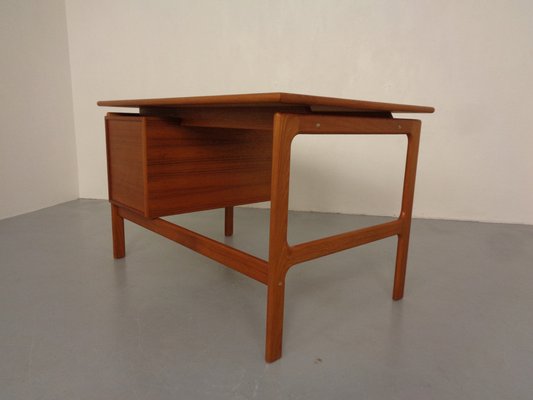 Danish Teak Desk from Gasvig Møbler, 1960s-RDW-1823910