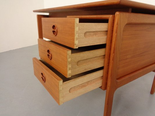 Danish Teak Desk from Gasvig Møbler, 1960s-RDW-1823910