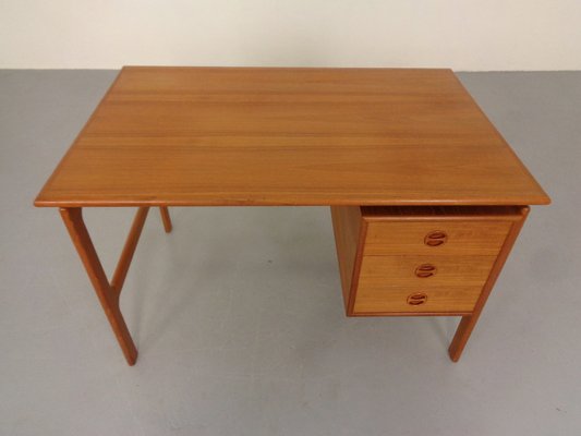 Danish Teak Desk from Gasvig Møbler, 1960s-RDW-1823910