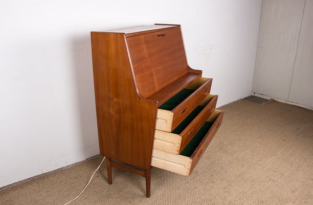 Danish Teak Desk Model 37 by Arne Wahl Iversen for Vinde Mobelfabrik, 1960s-EMB-2027043