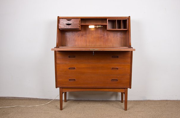 Danish Teak Desk Model 37 by Arne Wahl Iversen for Vinde Mobelfabrik, 1960s-EMB-2027043