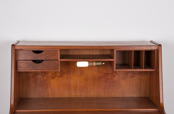 Danish Teak Desk Model 37 by Arne Wahl Iversen for Vinde Mobelfabrik, 1960s-EMB-2027043