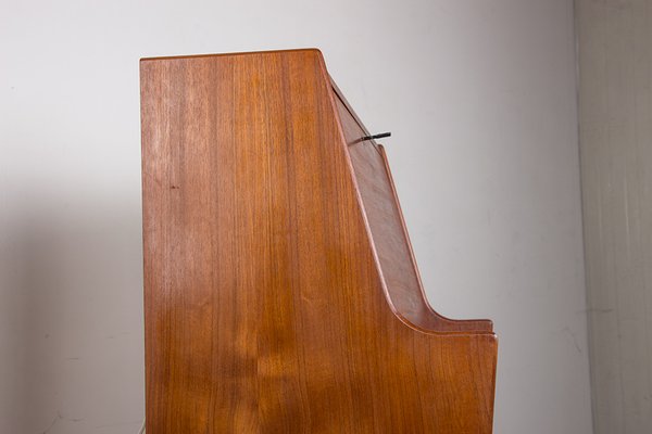 Danish Teak Desk Model 37 by Arne Wahl Iversen for Vinde Mobelfabrik, 1960s-EMB-2027043