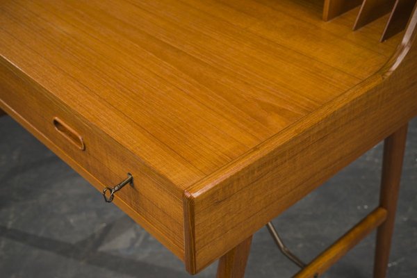 Danish Teak Model 56 Desk by Arne Wahl Iversen, 1961-ZZH-914418