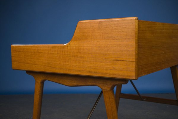 Danish Teak Model 56 Desk by Arne Wahl Iversen, 1961-ZZH-914418