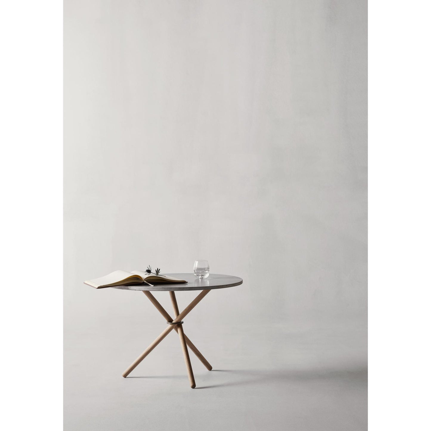 Eberhart Daphne Coffee Table Ø65 Dark Oak