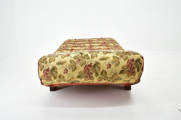 Daybed by Jindřich Halabala, Czechoslovakia, 1940s-TZ-1367276