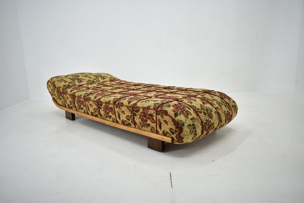 Daybed by Jindřich Halabala, Czechoslovakia, 1940s-TZ-1367276