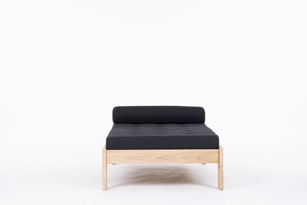 Daybed in Elm and Black Linen, 1980-US-1398152