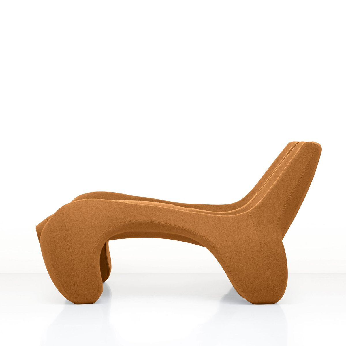 DC 112 Double Chaise Longue Color Kvadrat 527 by Atelier Jungblut