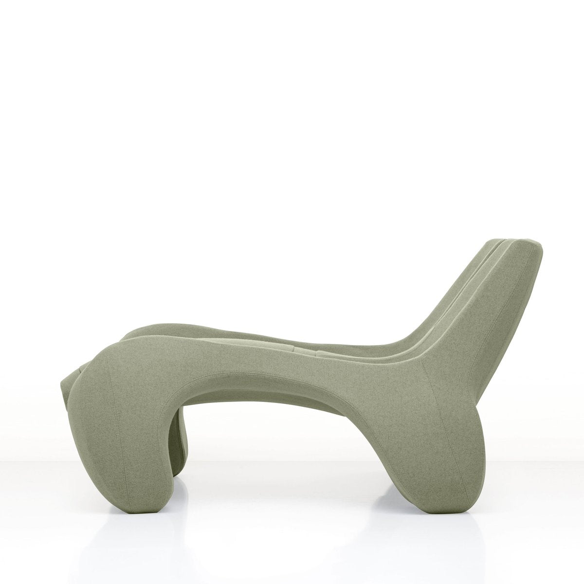 DC 112 Double Chaise Longue Color Kvadrat 917 by Atelier Jungblut