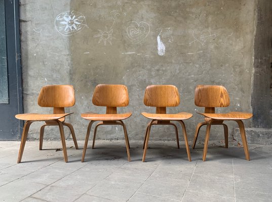 DCW Dining Chairs in Ash by Charles & Ray Eames for Herman Miller, 1940s, Set of 4-ZM-1314515