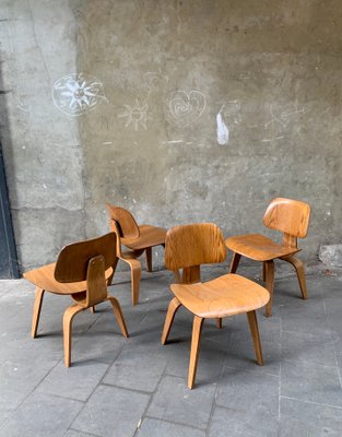 DCW Dining Chairs in Ash by Charles & Ray Eames for Herman Miller, 1940s, Set of 4-ZM-1314515