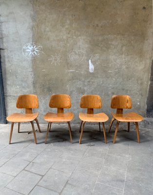 DCW Dining Chairs in Ash by Charles & Ray Eames for Herman Miller, 1940s, Set of 4-ZM-1314515