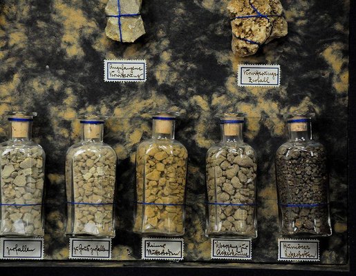 Decomposition of Rocks Showcase with Stone Specimen, 1930s-KJP-1149451