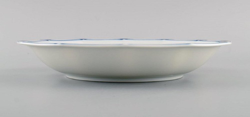 Deep Corinth Plates in Blue Painted Porcelain by Tapio Wirkkala for Rosenthal, Set of 11