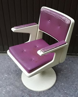 Desk Chair with Purple & White Plastic on Tulip Base, 1970s-HOI-778947