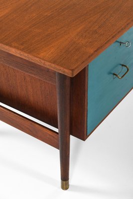 Desk in the style of Finn Juhl & Arne Vodder Produced in Denmark by Arne Vodder, 1950s-SC-1416477