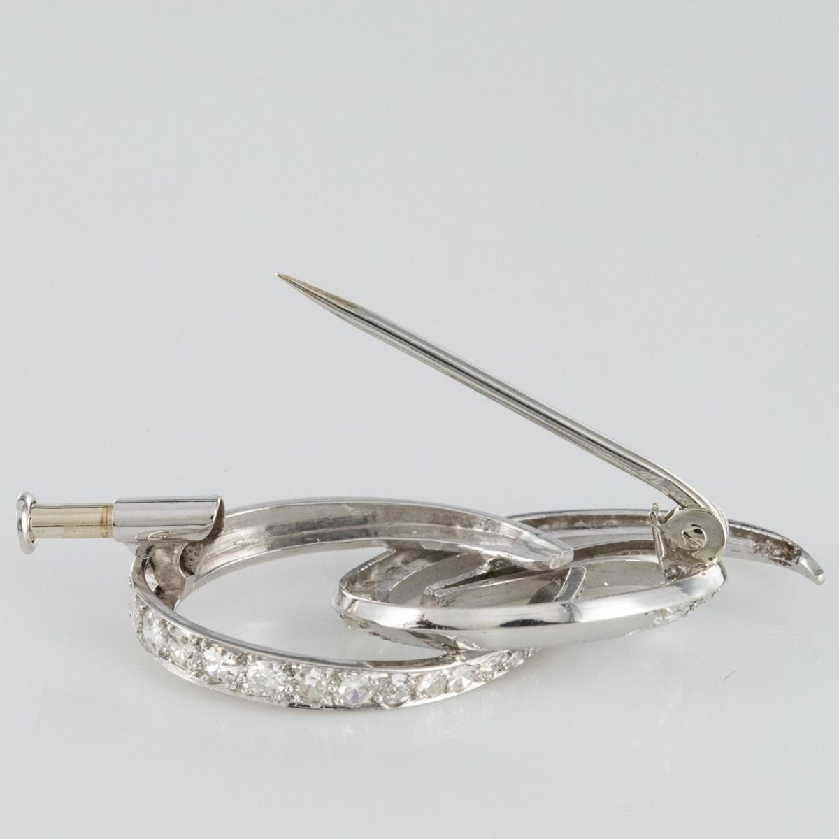 Diamonds 18 Karat White Gold Brooch by Front, 1970s