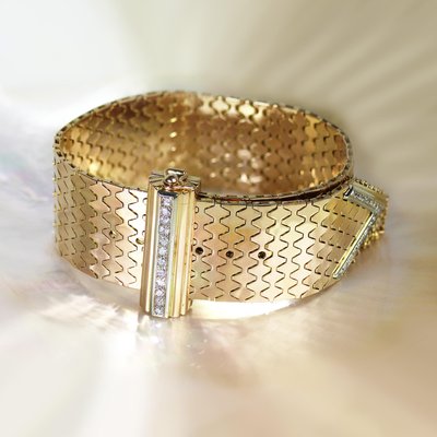 Diamonds 18 Karat Yellow Gold Belt Bracelet, 1950s-OLU-2042363