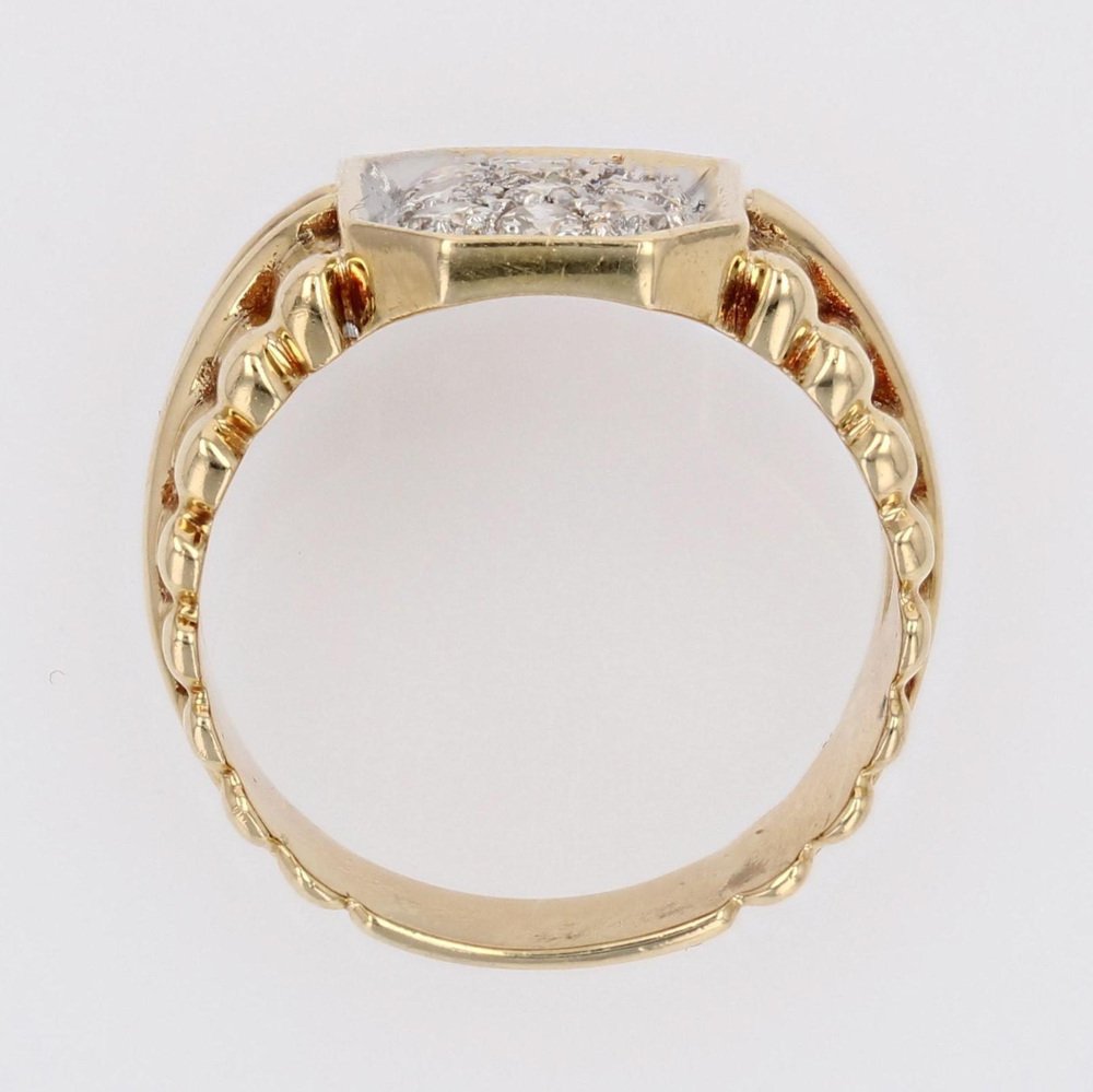 Diamonds 18 Karat Yellow Gold Gadrooned Ring, 1980s