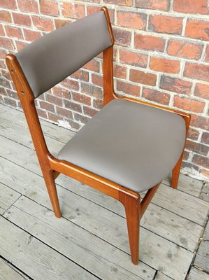 Dining Chairs by Erik Buch for Oddense Maskinsnedkeri / O.D. Møbler, 1960s, Set of 6-FSD-800654