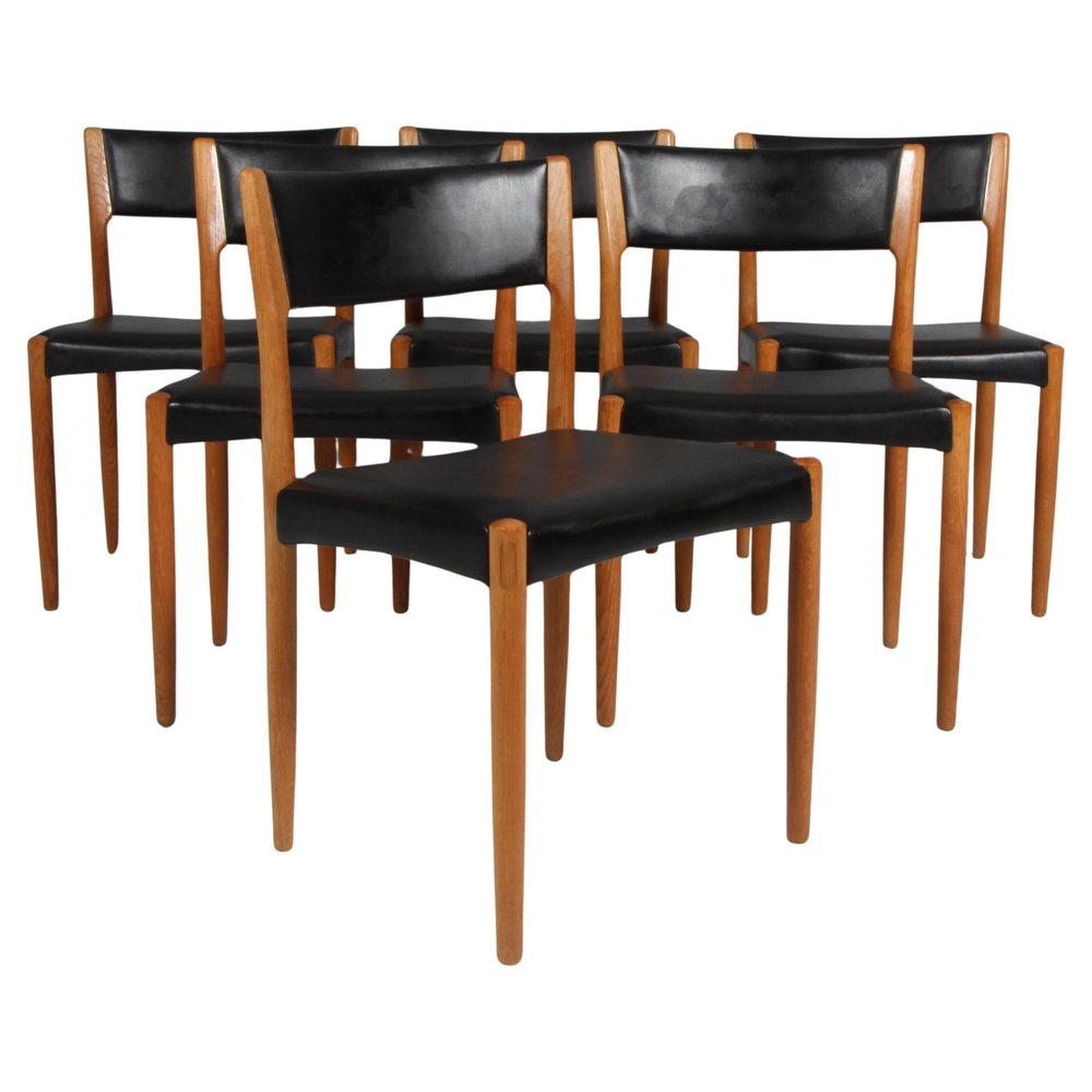 Dining Chairs in Oak and Leather attributed to Harry Østergaard for Randers Møbelfabrik, 1960s, Set of 6