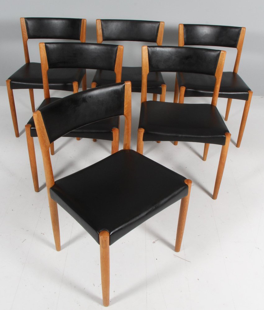 Dining Chairs in Oak and Leather attributed to Harry Østergaard for Randers Møbelfabrik, 1960s, Set of 6