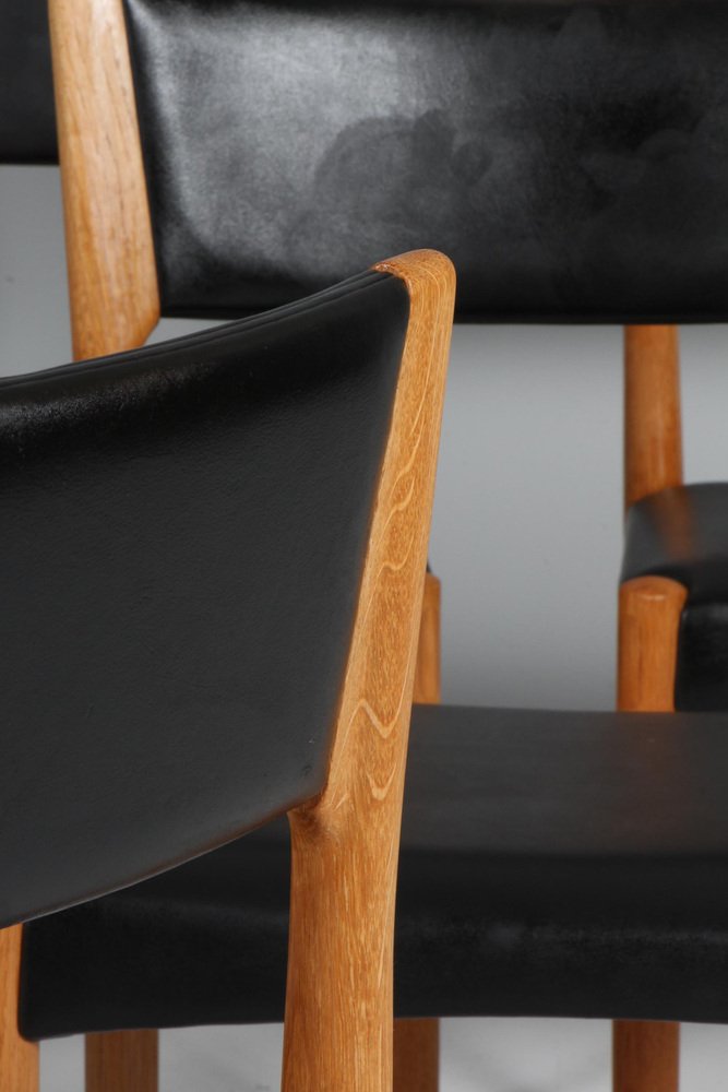 Dining Chairs in Oak and Leather attributed to Harry Østergaard for Randers Møbelfabrik, 1960s, Set of 6