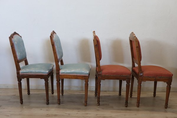 Dining Chairs in Walnut, 18th Century, Set of 4-DCO-1757173