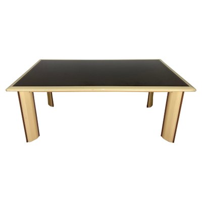 Dining Room Table-HQI-1125312