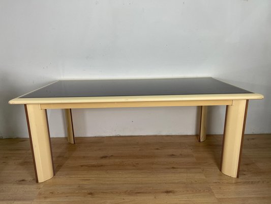 Dining Room Table-HQI-1125312