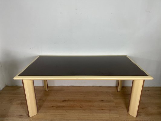 Dining Room Table-HQI-1125312