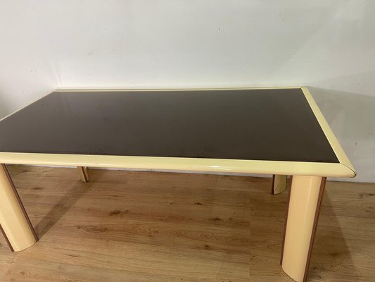 Dining Room Table-HQI-1125312