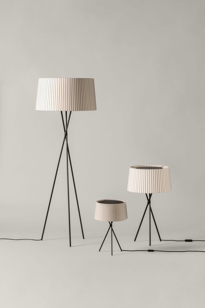 Diplomatic Tripod G5 Floor Lamp by Santa & Cole